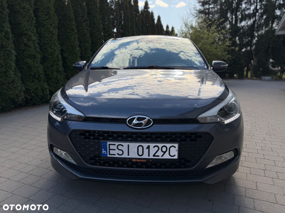 Hyundai i20 blue 1.2 Advantage - 2
