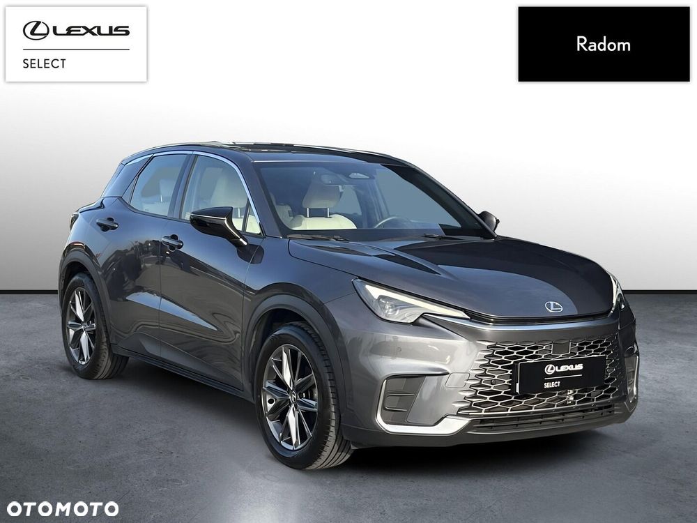 Lexus LBX - 4