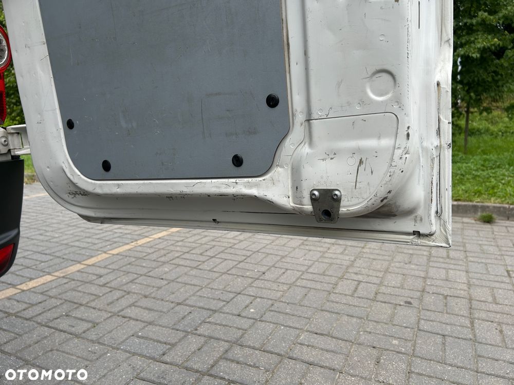 Volkswagen Crafter - 13