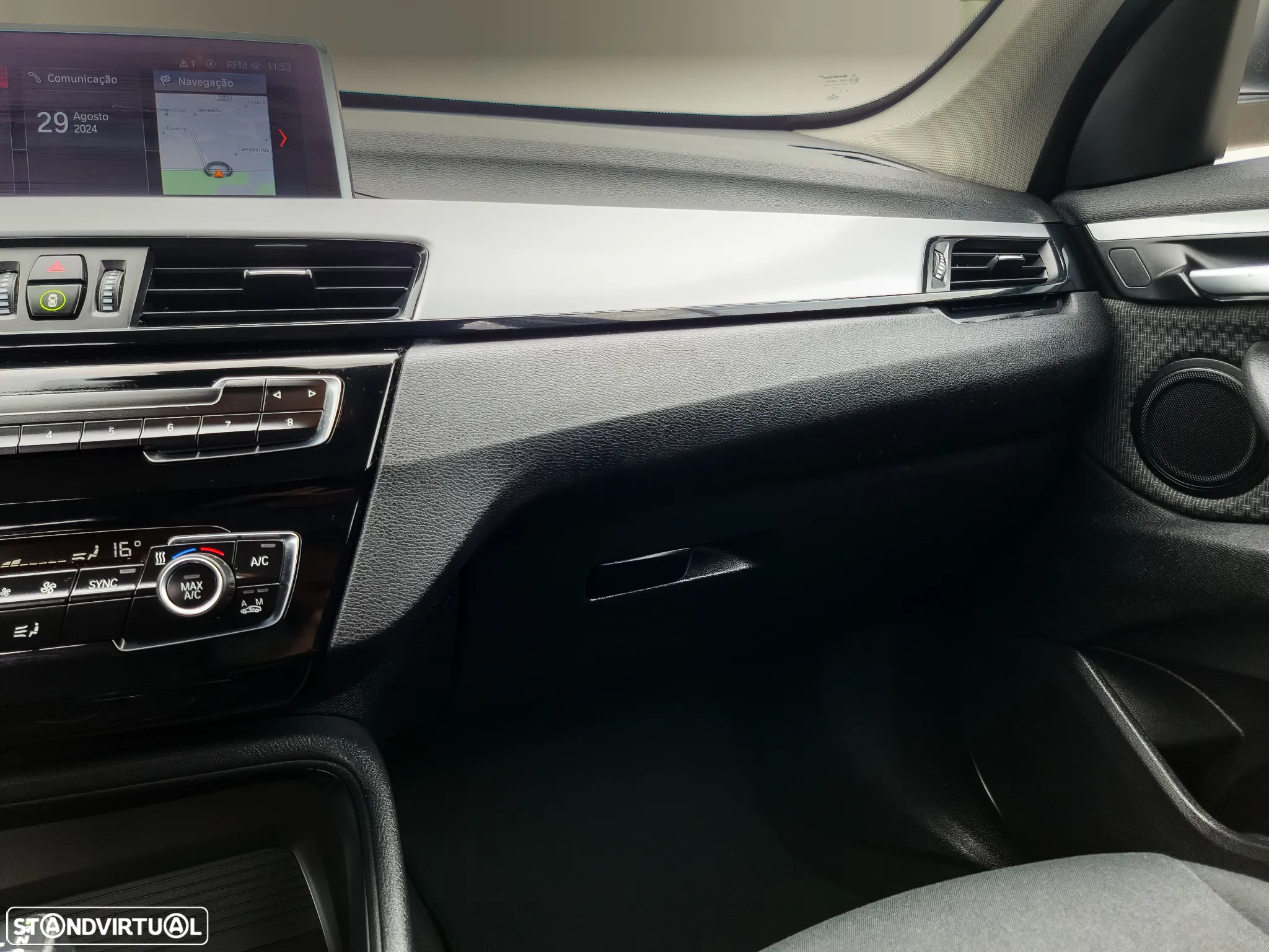 BMW X1 25 e xDrive Corporate Edition - 42