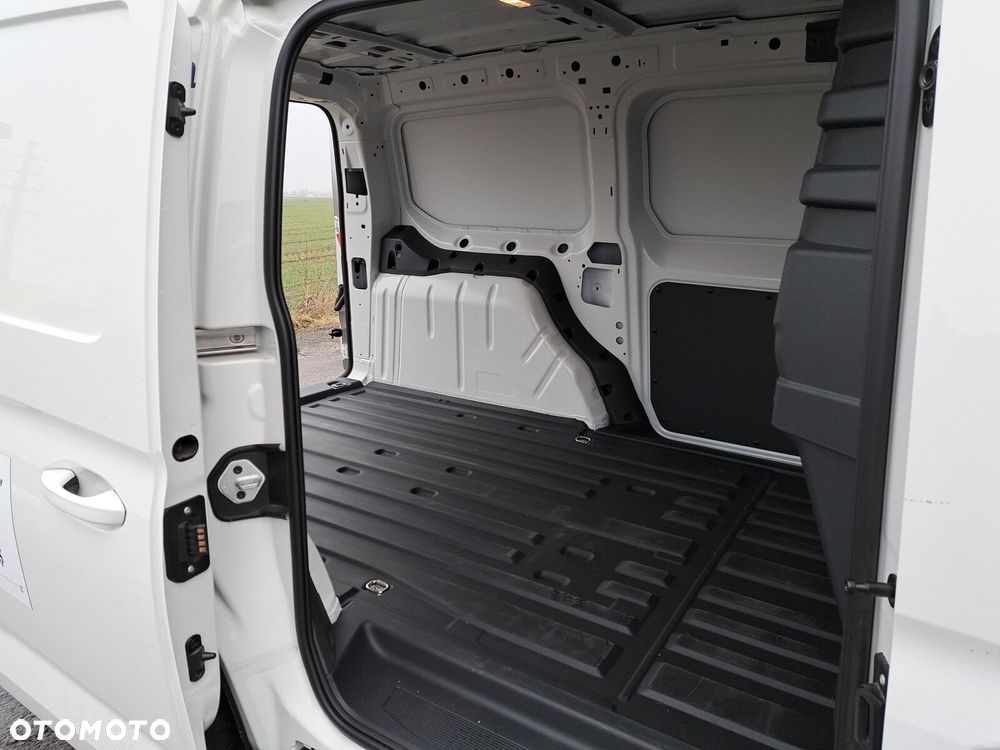 Volkswagen Caddy Maxi Cargo;    2,0 l TDI EU6 SCR 122 KM / skrzynia biegów: automatyczna DSG, 7-biegowa rozstaw osi: 2970 mm   Rozsz. L27 - 21