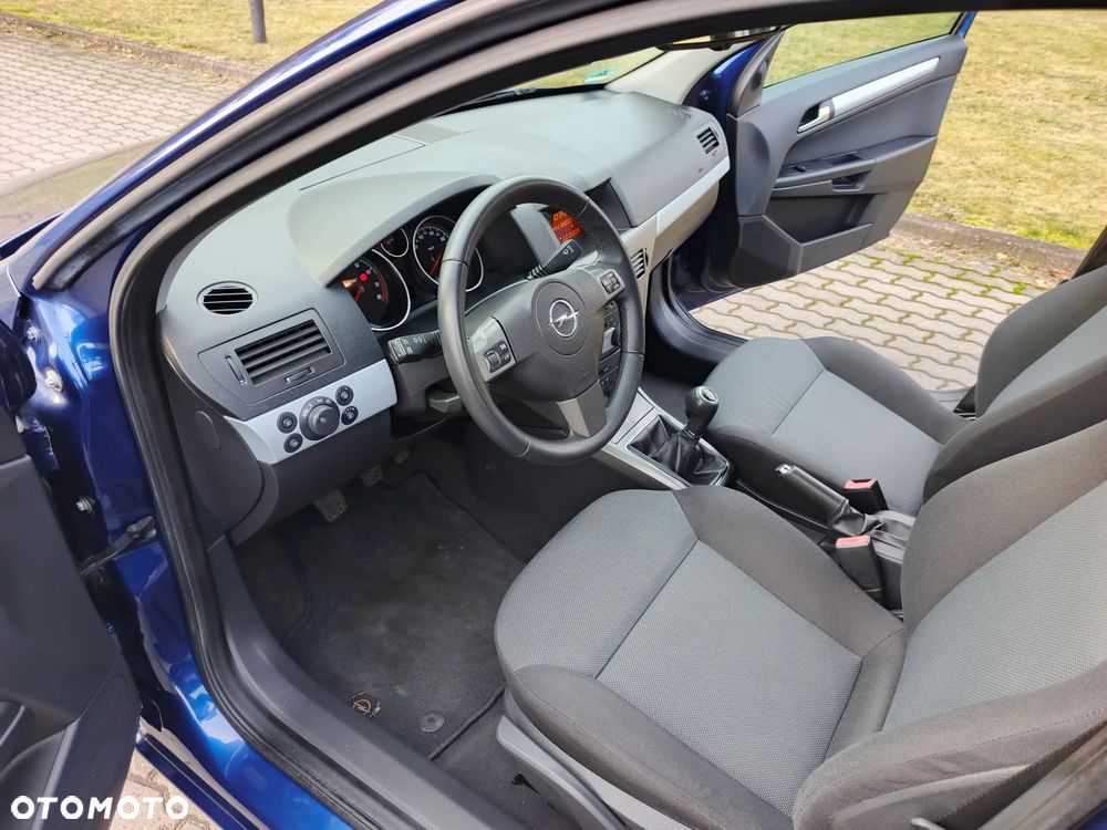 Opel Astra 1.6 Edition - 14