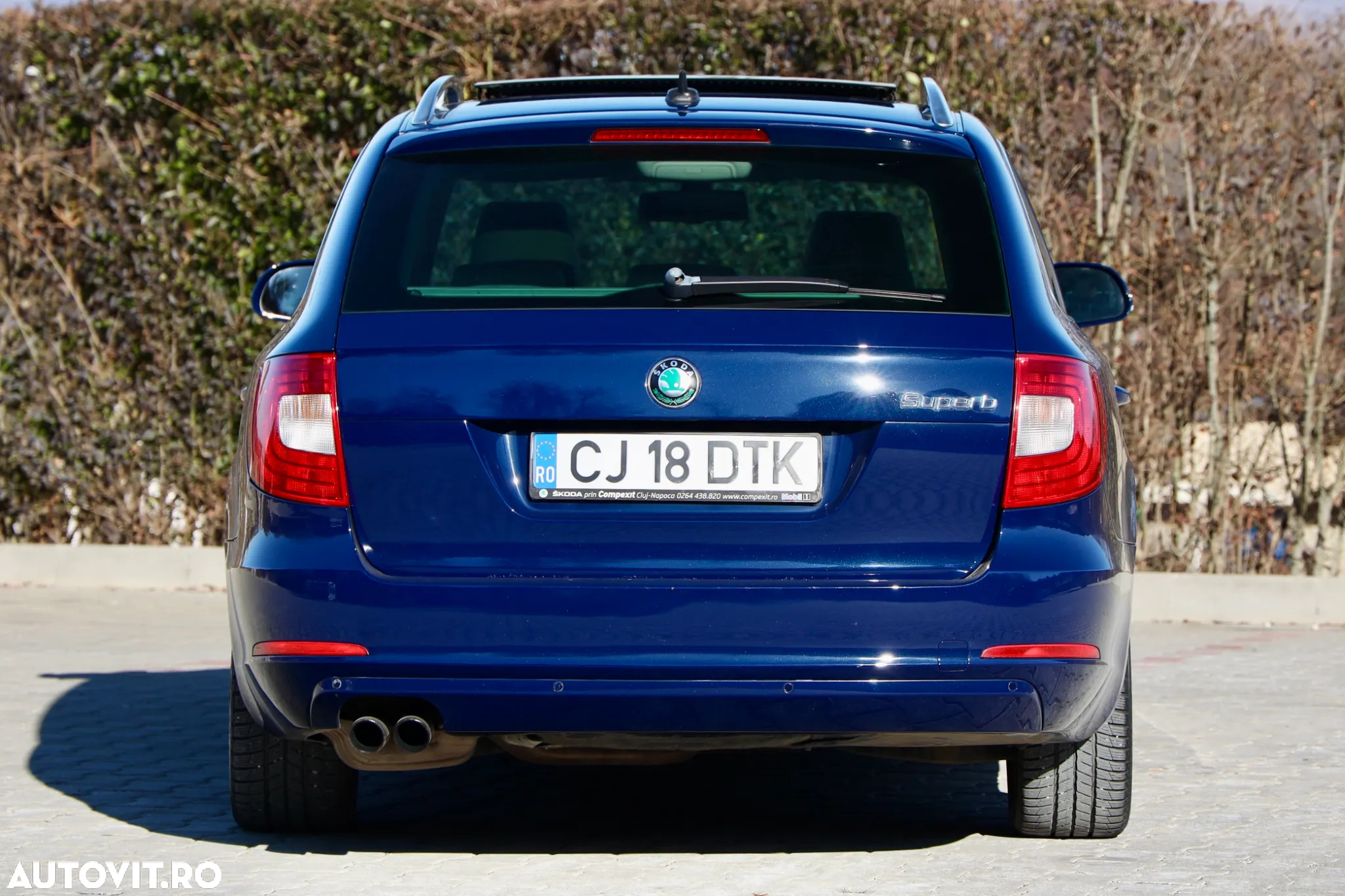 Skoda Superb 2.0 TDI Elegance DSG - 10