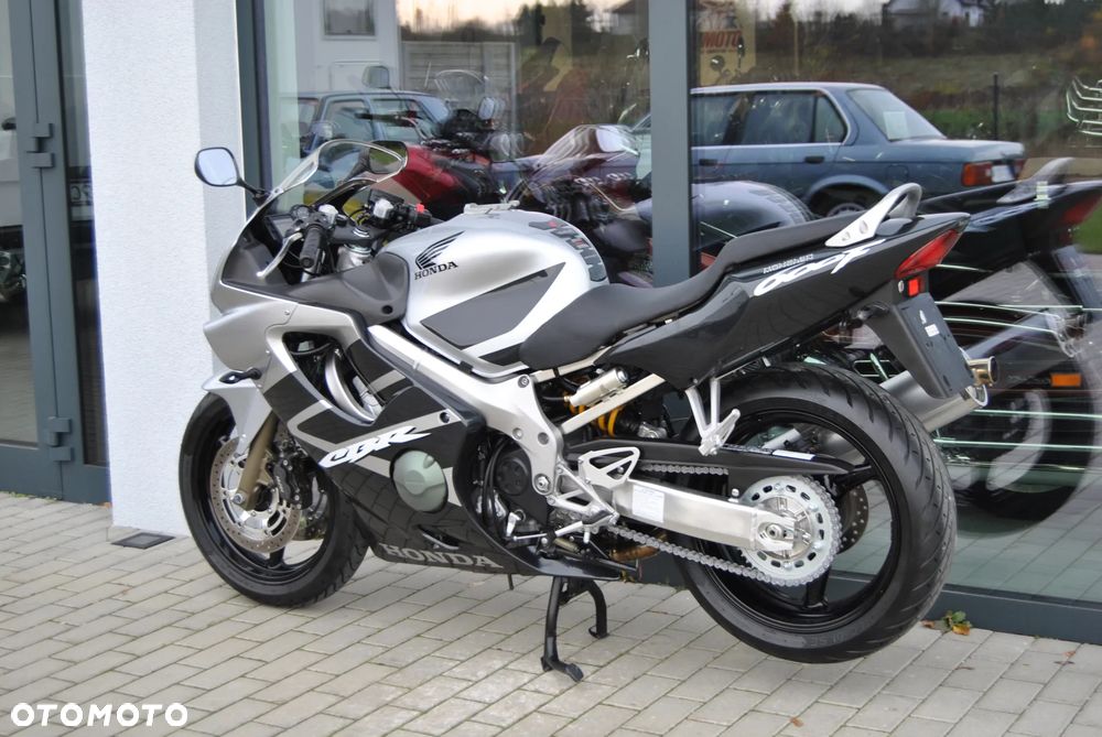 Honda CBR - 5