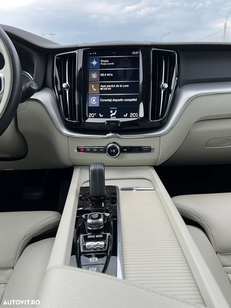 VOLVO XC60 2019 — imagine 5