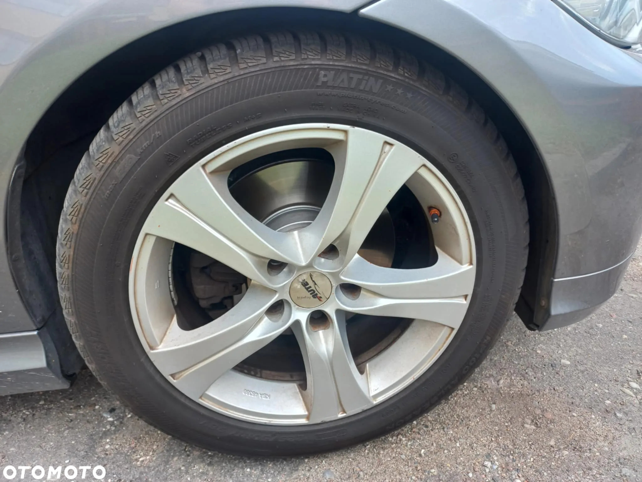 BMW Seria 3 318d - 12