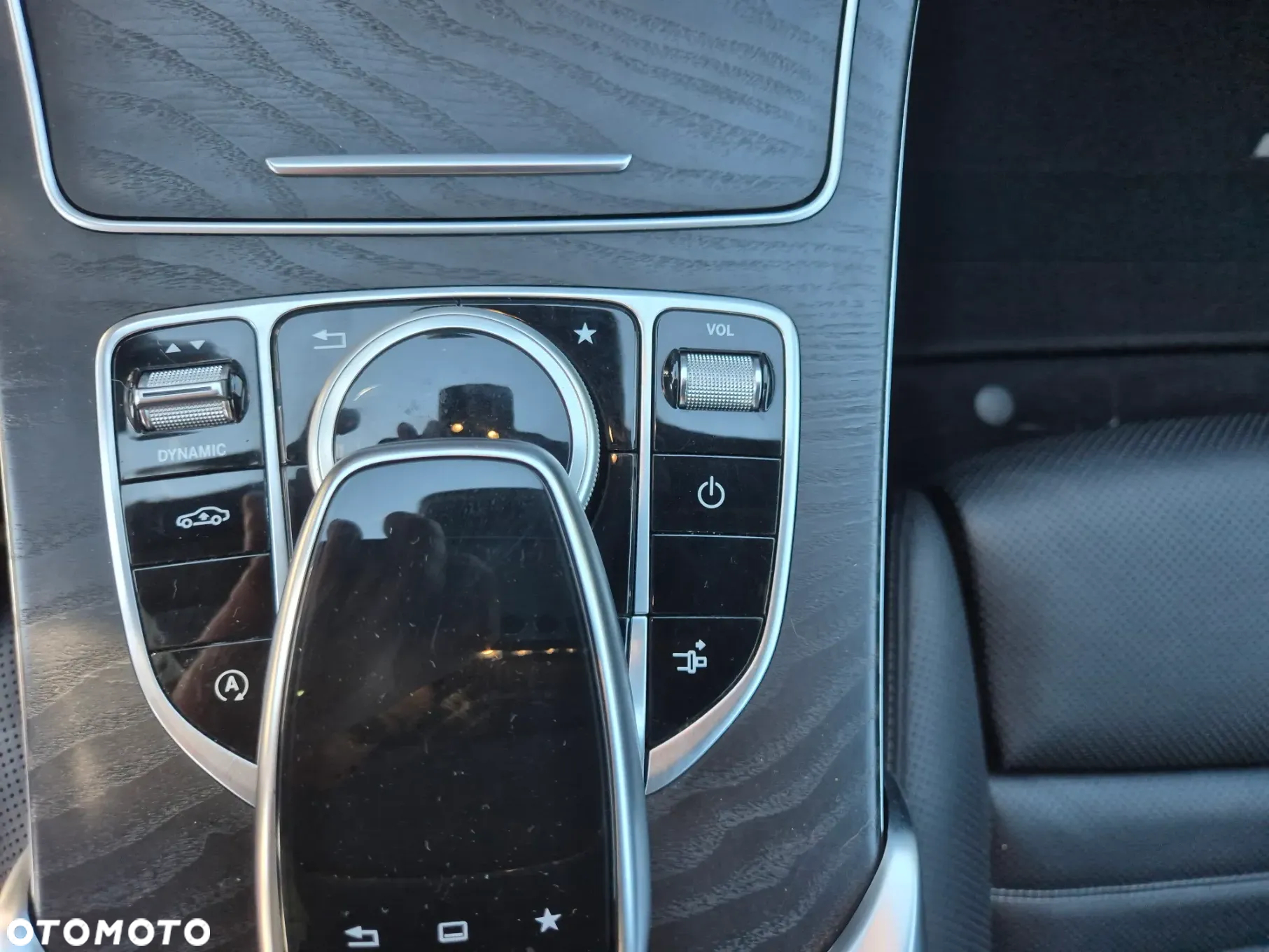 Mercedes-Benz Klasa C 300 7G-TRONIC - 15