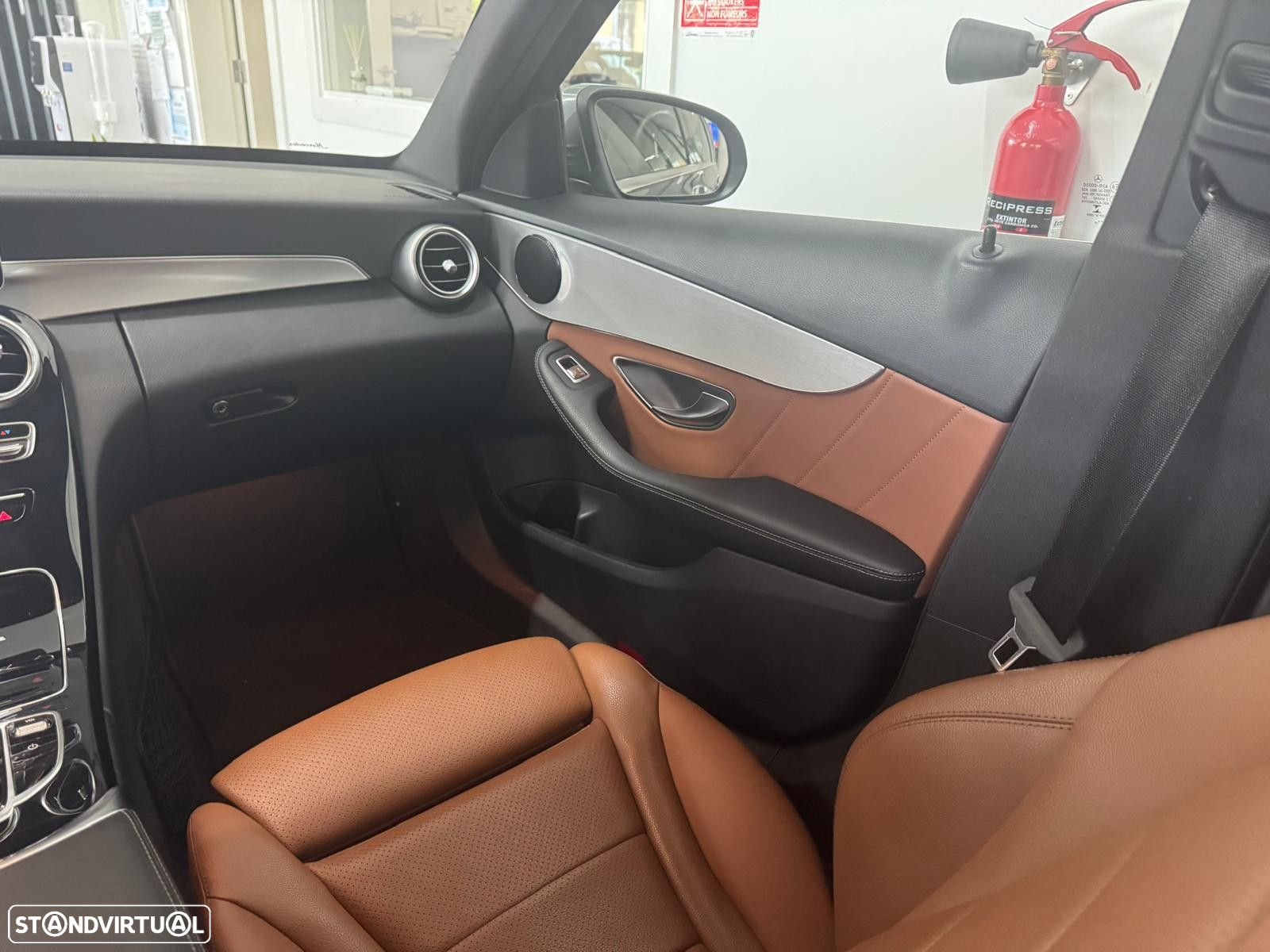 Mercedes-Benz C 300 d AMG Line - 16