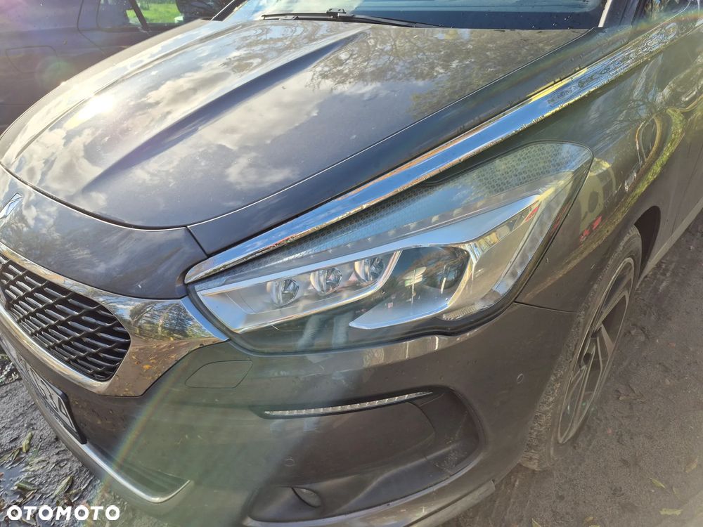 Citroën DS5 2.0 BlueHDi SoChic EAT6 - 7