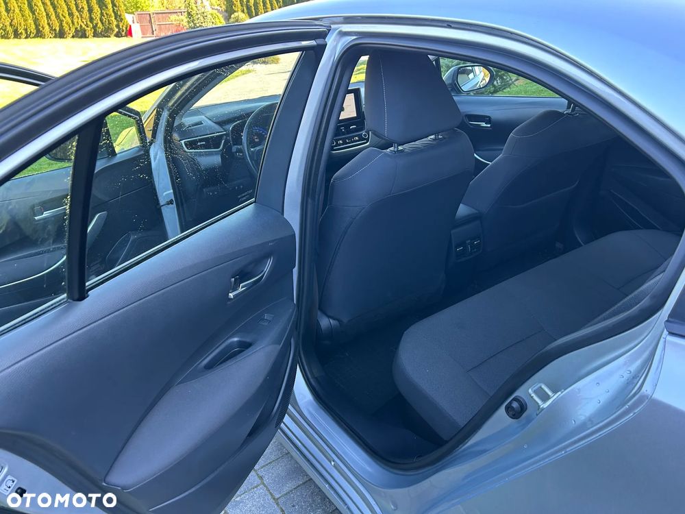 Toyota Corolla 1.8 Hybrid Comfort - 9
