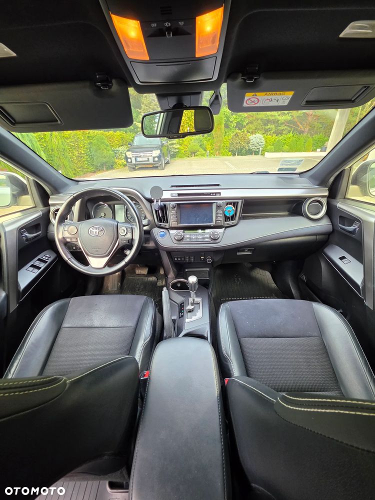 Toyota RAV4 - 7