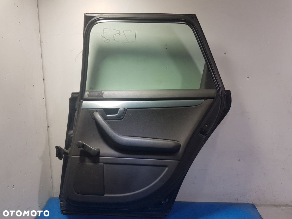AUDI A4 B7 KOMBI DRZWI TYŁ PRAWE LZ5J - 8