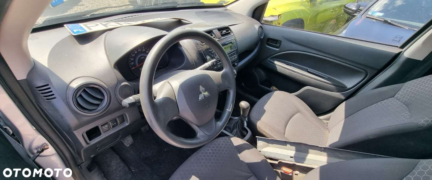 Mitsubishi Space Star - 7