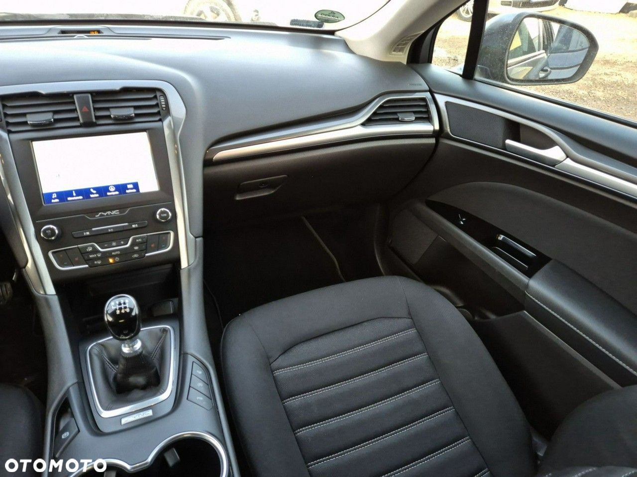 Ford Mondeo - 29