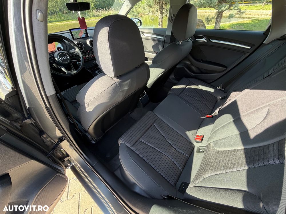 Audi A3 2.0 TDI S tronic Sport - 23