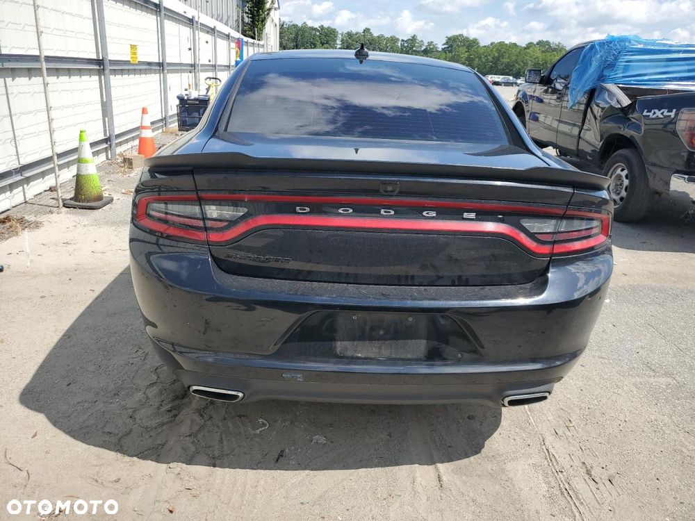 Dodge Charger - 7