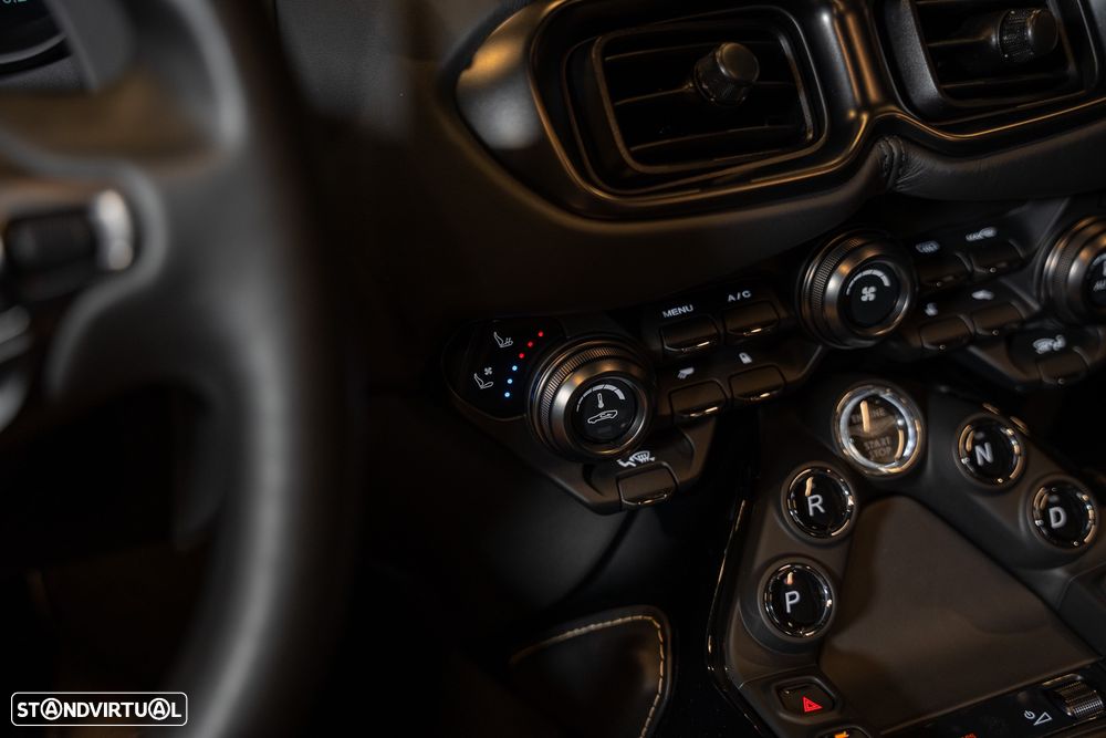 Aston Martin Vantage Roadster V8 - 21