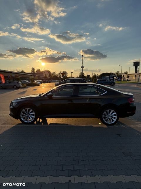 Skoda Superb 2.0 TDI 4x4 Style DSG - 3