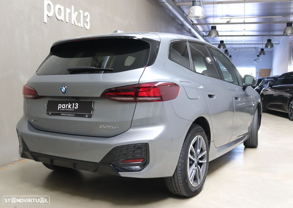 BMW 225xe Active Tourer e xDrive Pack Desportivo M - 8