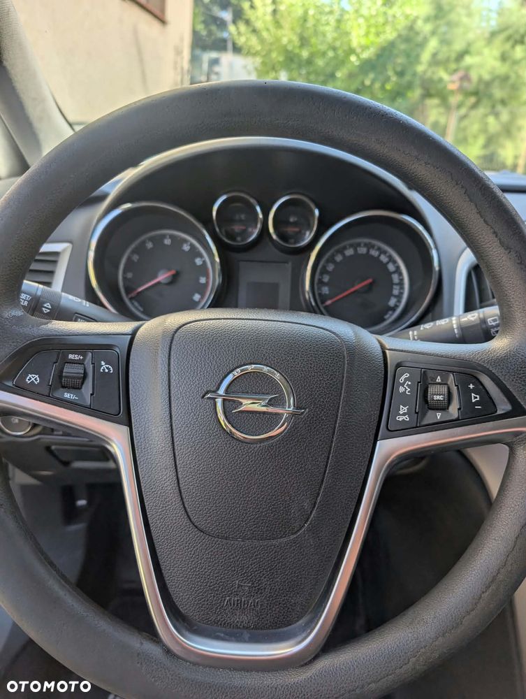 Opel Astra 1.4 ecoFLEX - 7