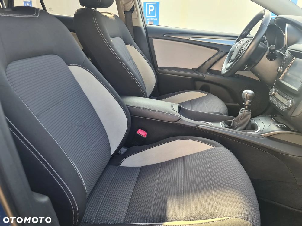 Toyota Avensis 2.0 D-4D Prestige - 16