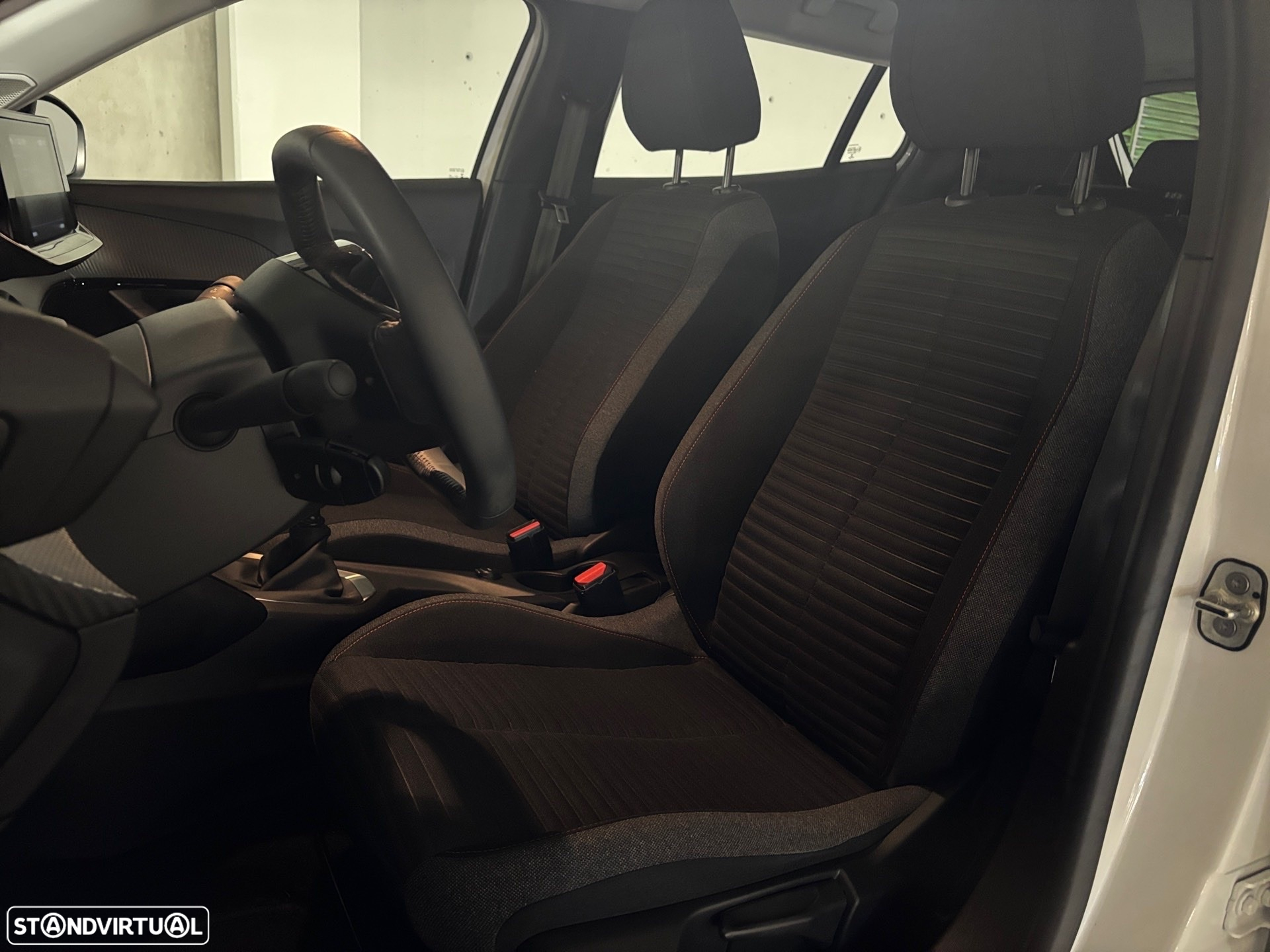 Peugeot 2008 1.2 PureTech Active Pack - 9