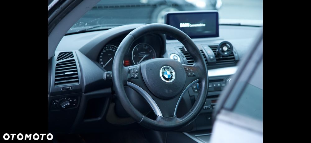 BMW Seria 1 120d DPF - 17