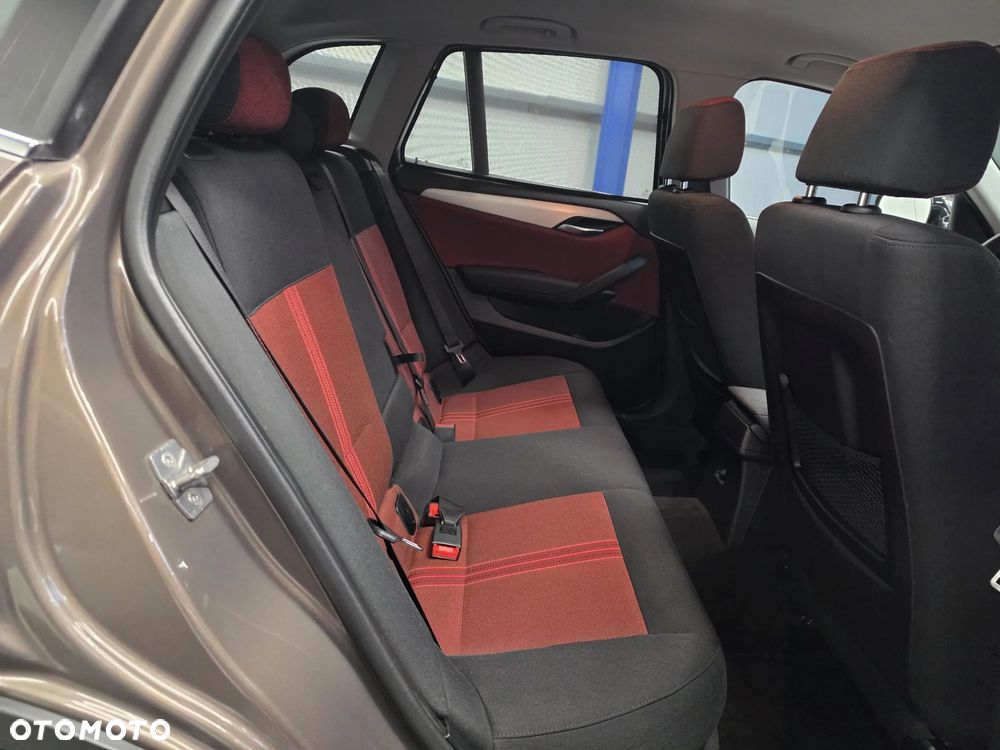 BMW X1 sDrive20d - 34