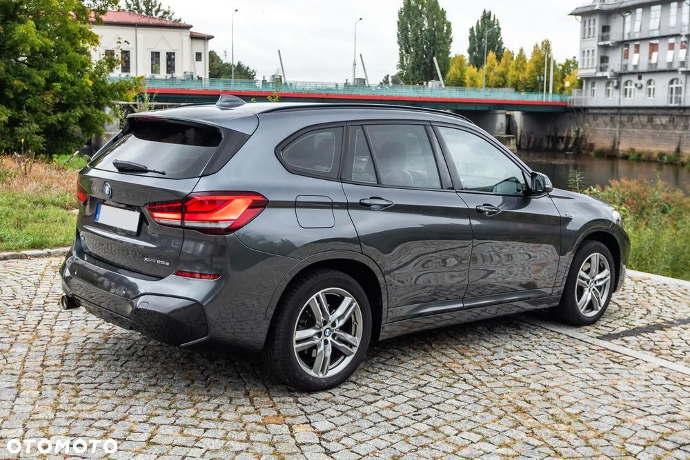 BMW X1 - 15