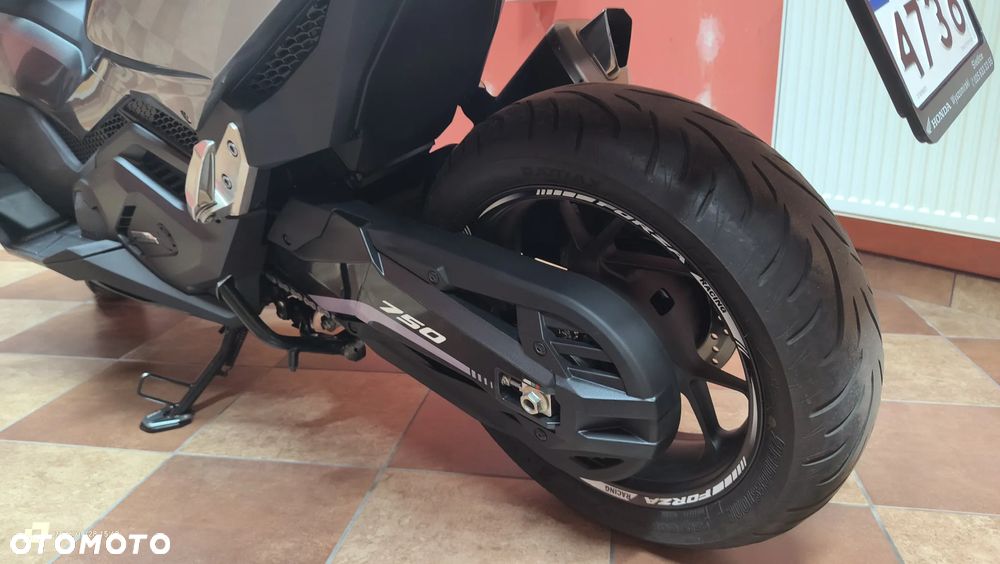 Honda NSS - 11