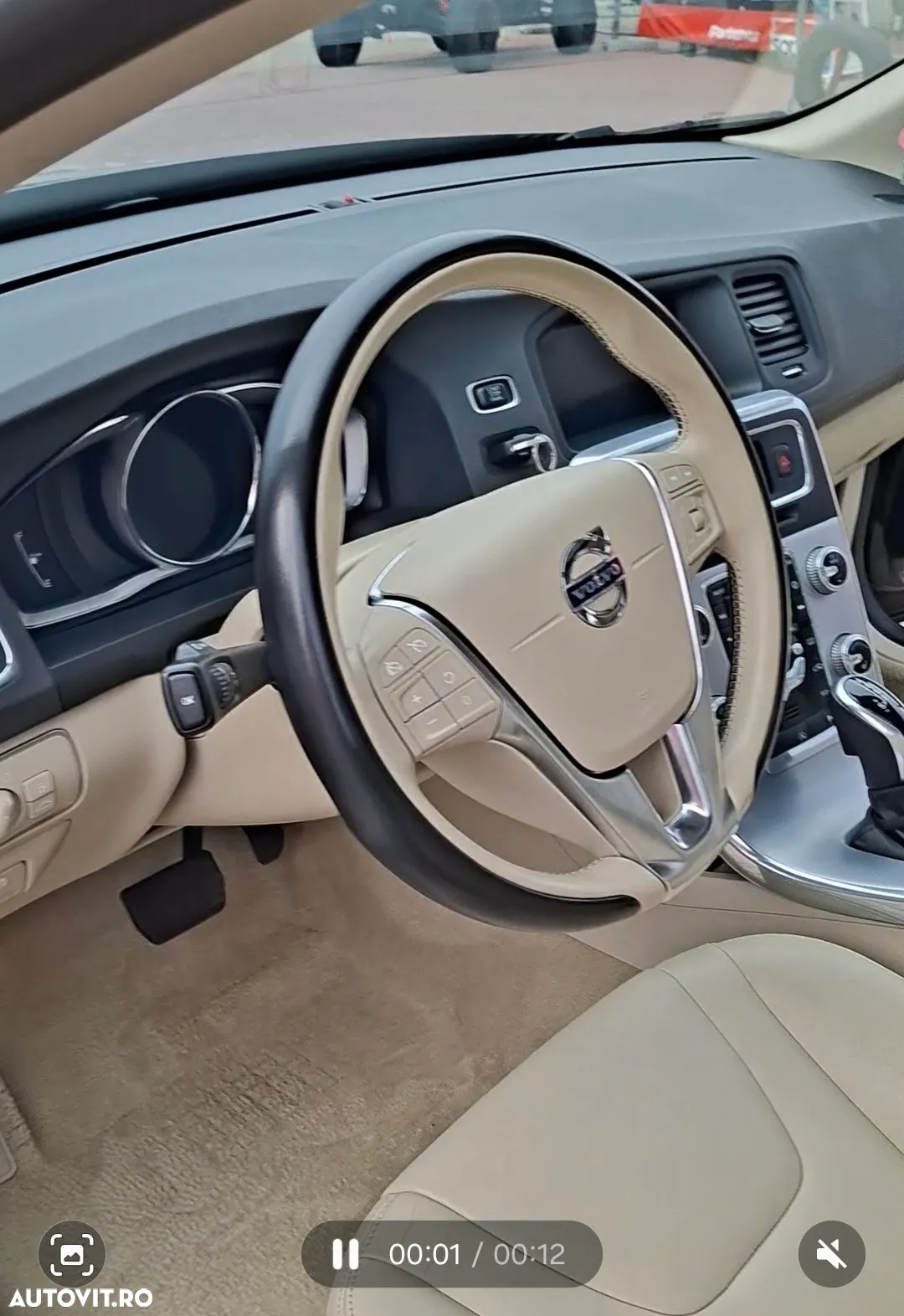 Volvo S60 T3 Momentum - 4