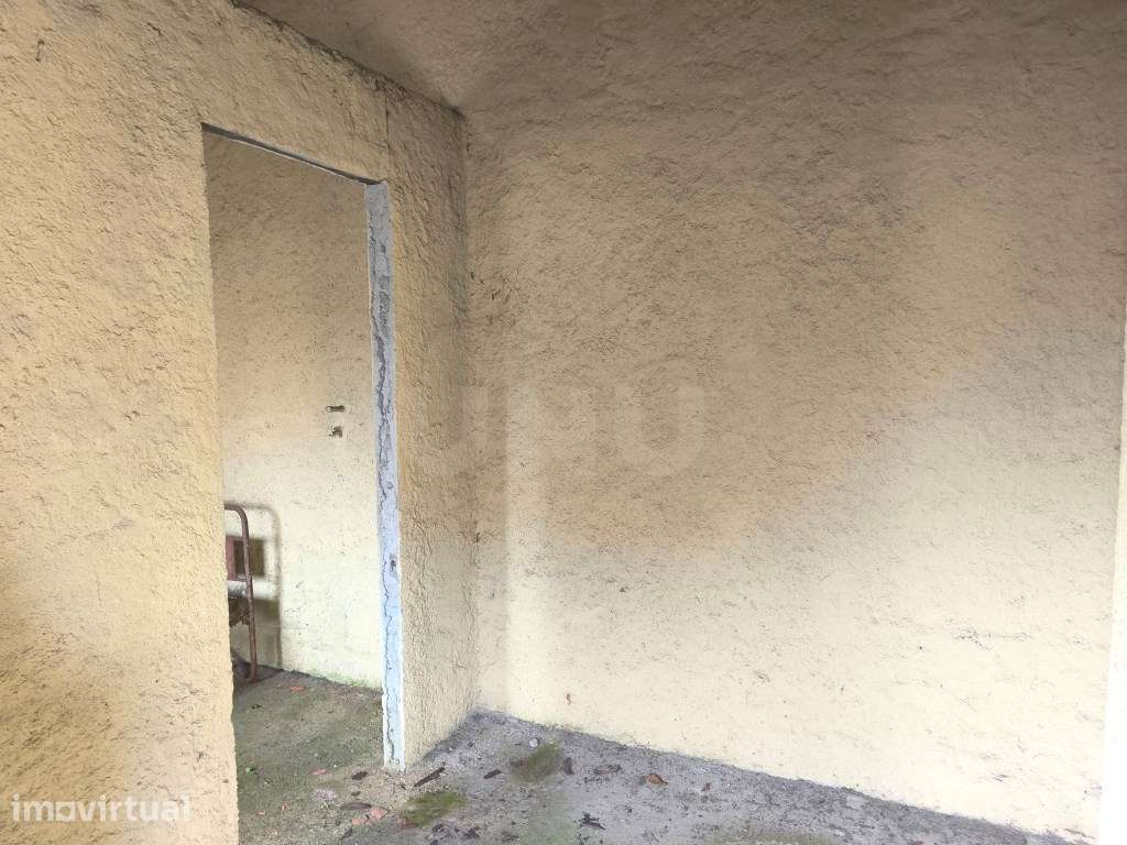 Ideal para reconstrução e valorização - A poucos minutos da vila de... - Grande imagem: 4/15