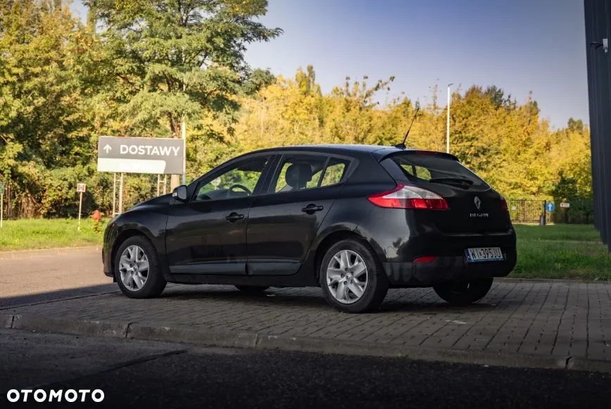 Renault Megane 1.6 16V Authentique - 3