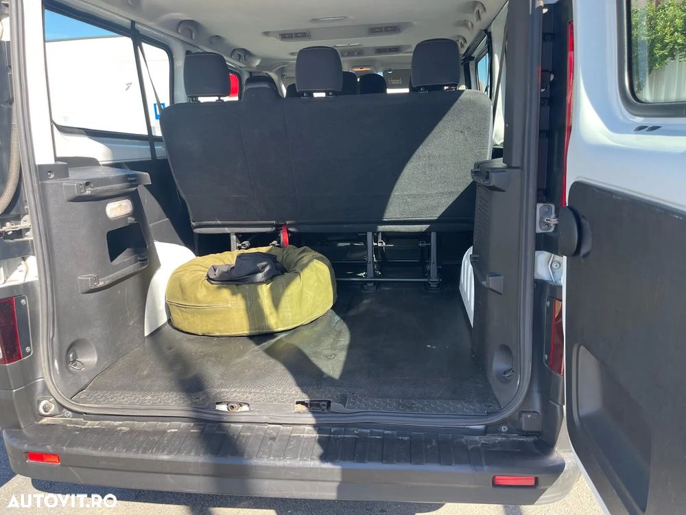 Renault Trafic - 17