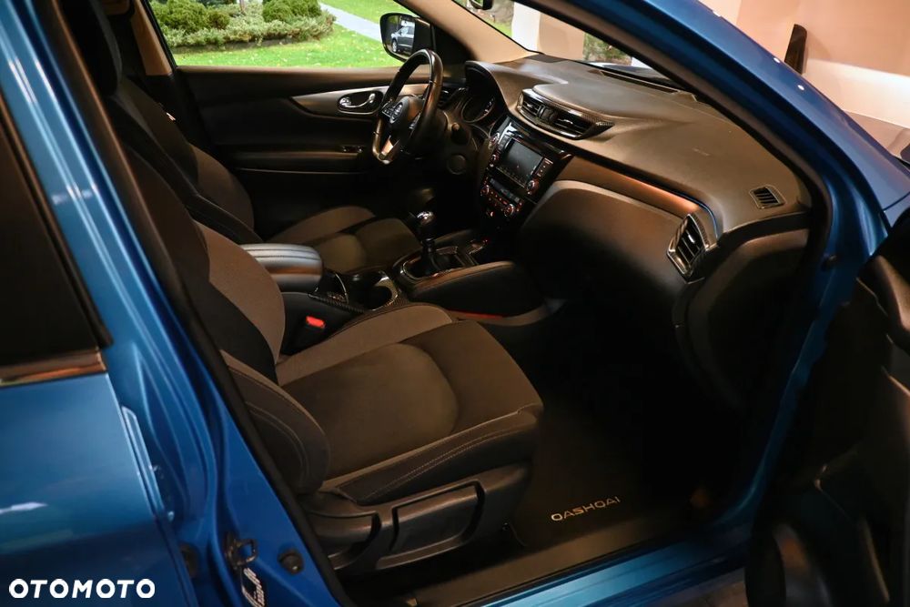 Nissan Qashqai 1.3 DIG-T N-CONNECTA - 22