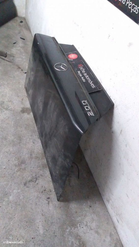 Tampa Da Mala Mercedes-Benz 200 - 300 D (124) - 2