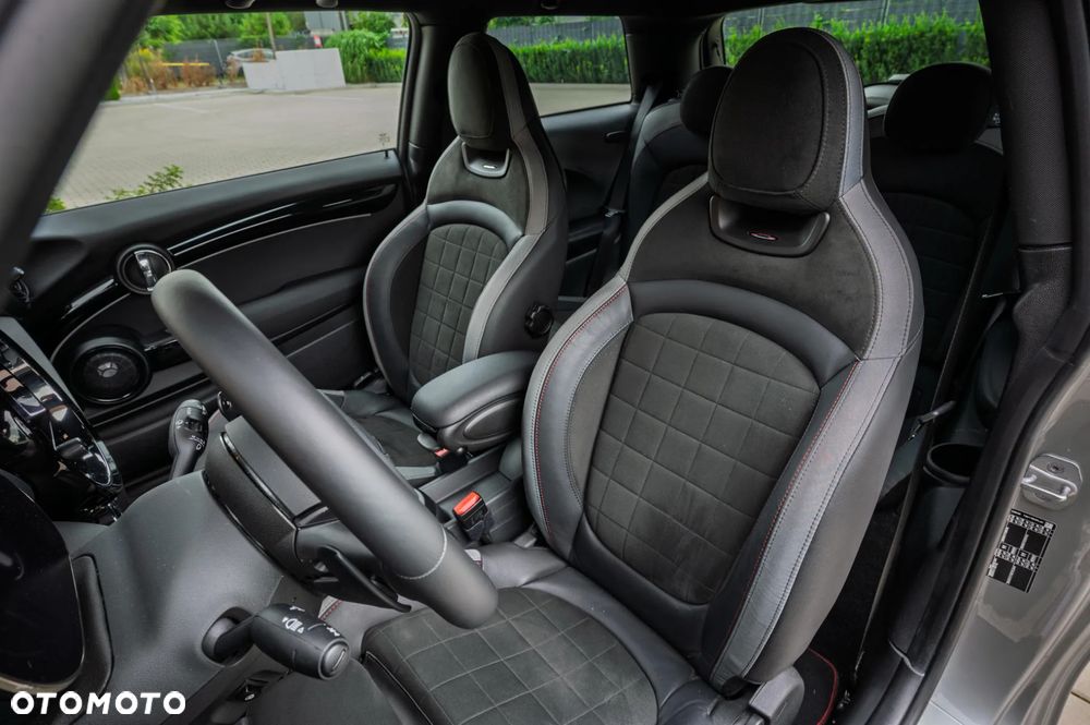 MINI John Cooper Works - 21