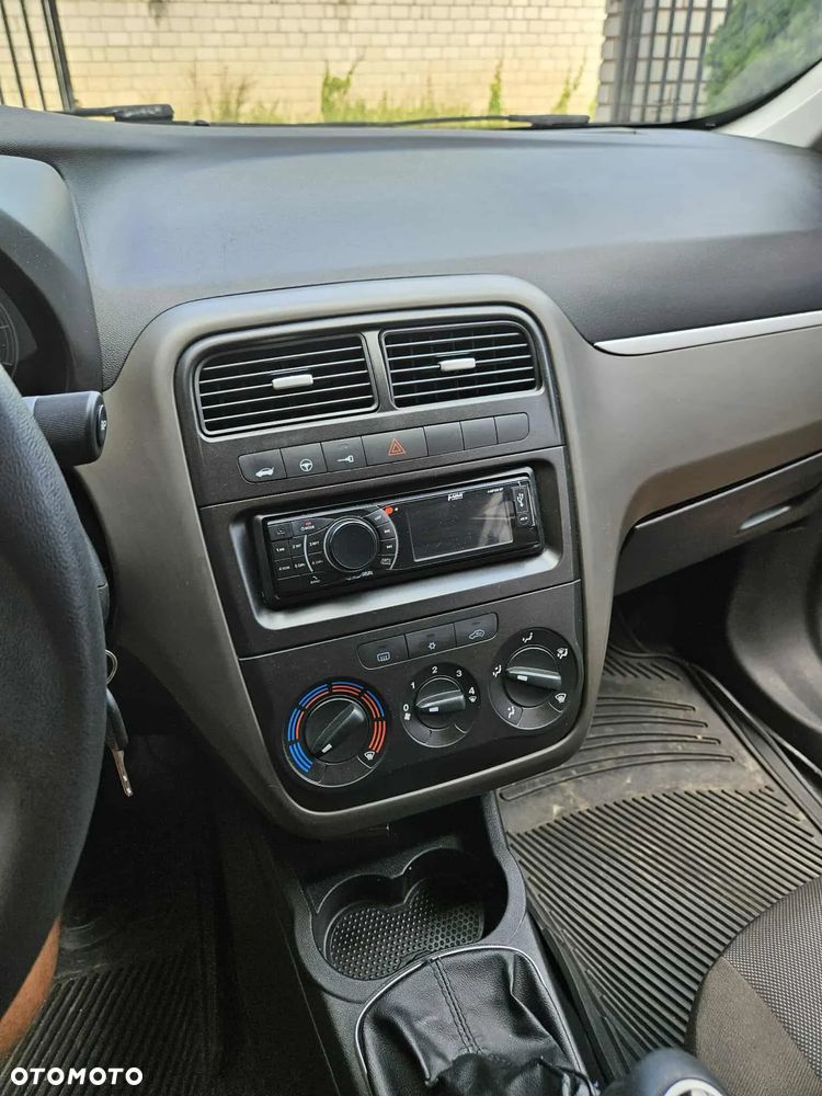 Fiat Punto - 11