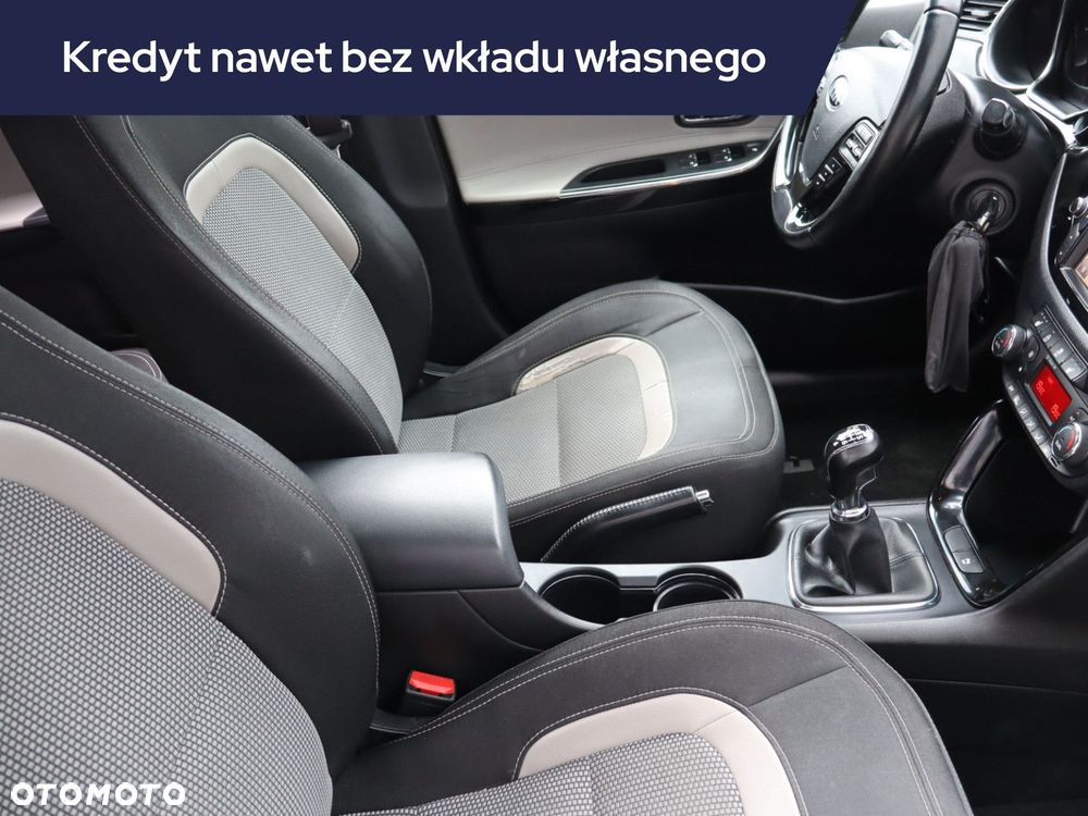 Kia Ceed - 11