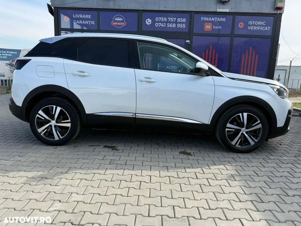 Peugeot 3008 1.2 PureTech 130 BVM6 Allure Pack - 12
