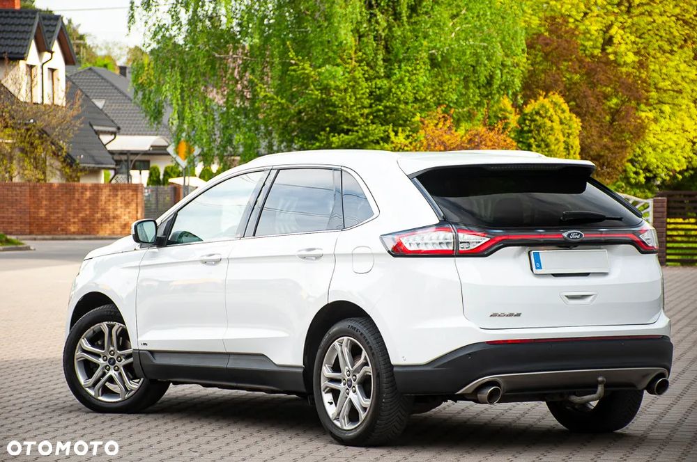 Ford Edge 2.0 TDCi 4x4 Titanium - 22