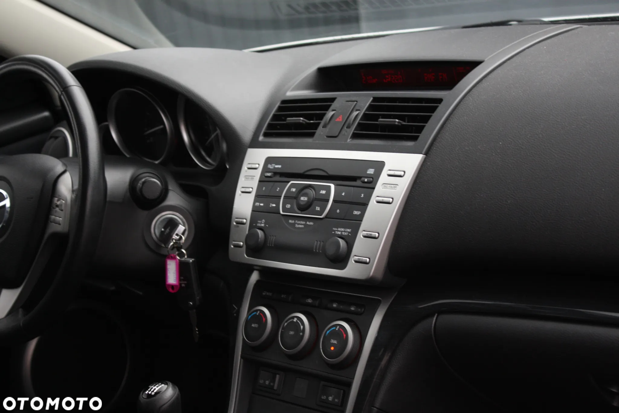 Mazda 6 Sport Kombi 2.0 Dynamic - 28