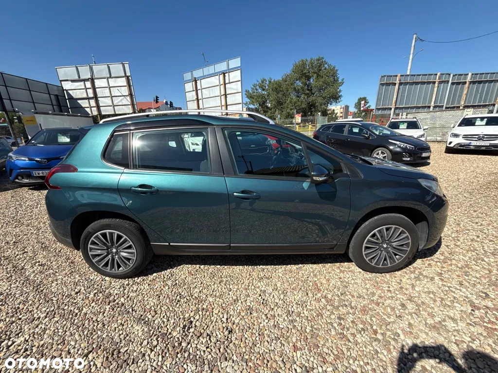 Peugeot 2008 1.2 Pure Tech Style - 15
