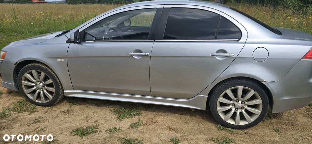 Mitsubishi Lancer - 6