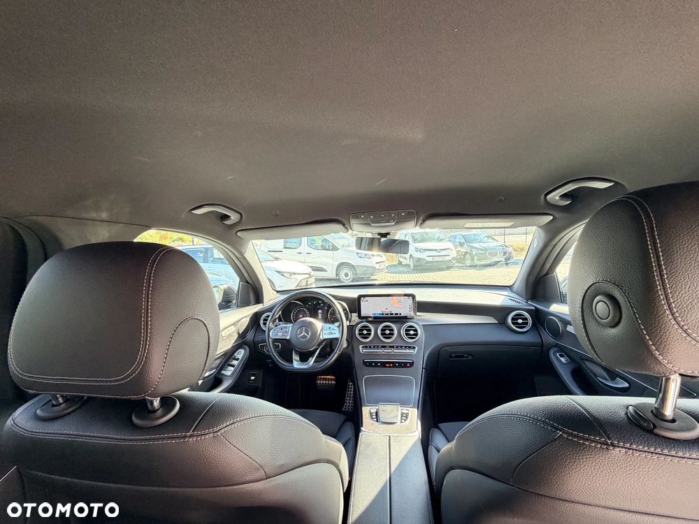 Mercedes-Benz GLC 200 4Matic 9G-TRONIC AMG Line - 19
