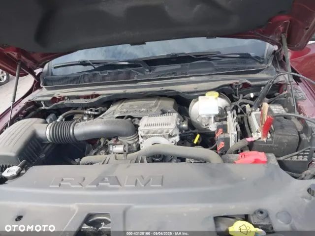 RAM 1500 Crew Cab Shortbed Laramie - 13