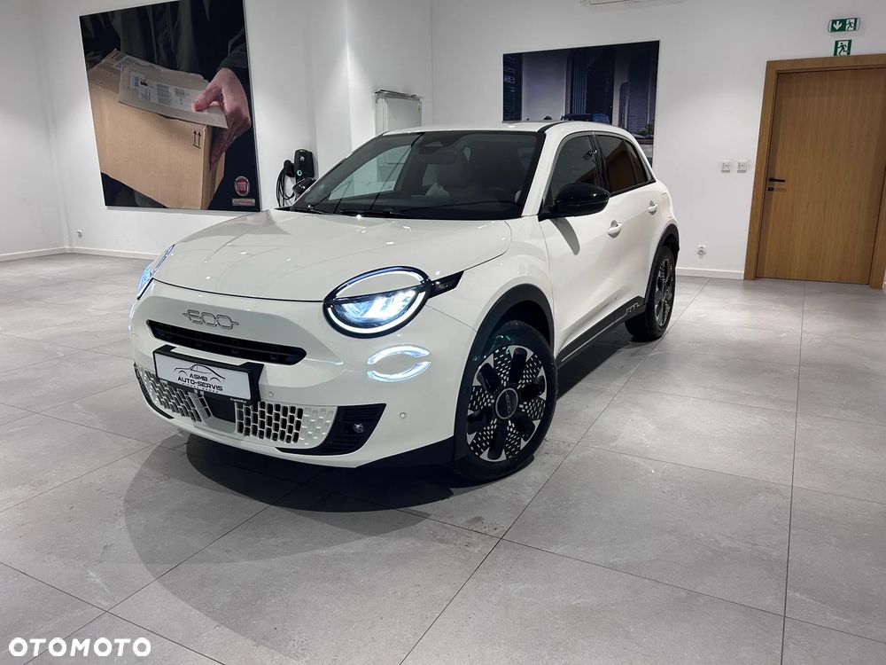 Fiat 600 1.2 Turbo eDCT - 4