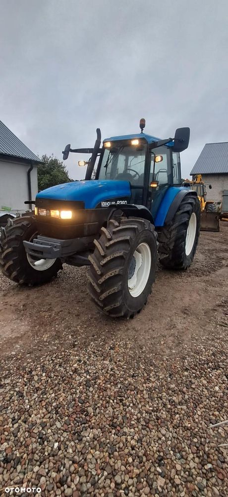 New Holland 8360 - 10
