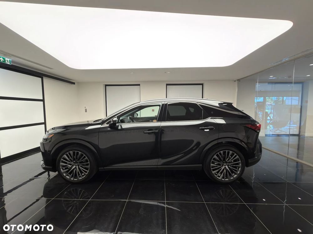 Lexus RX 450h+ Omotenashi - 5