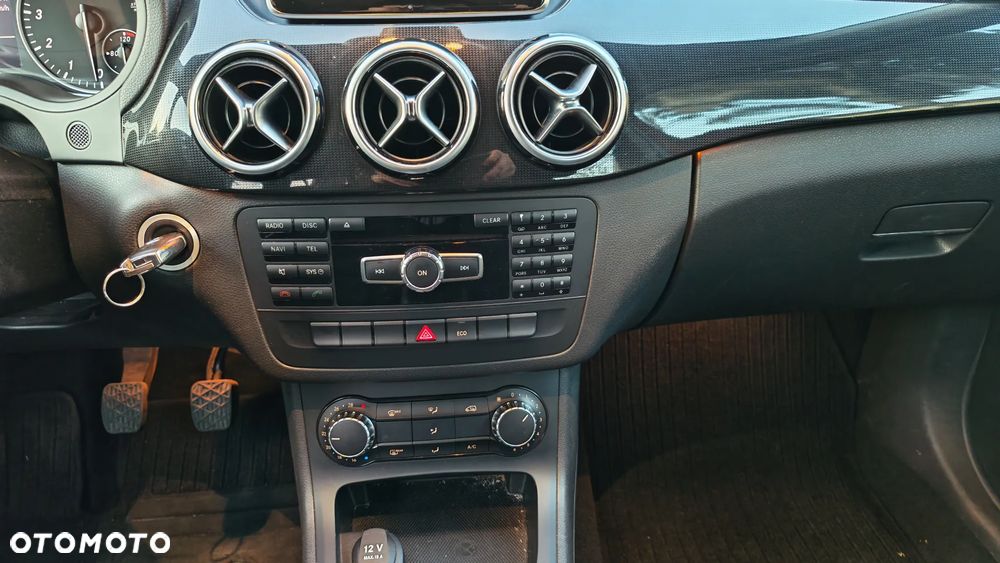 Mercedes-Benz Klasa B 180 - 9